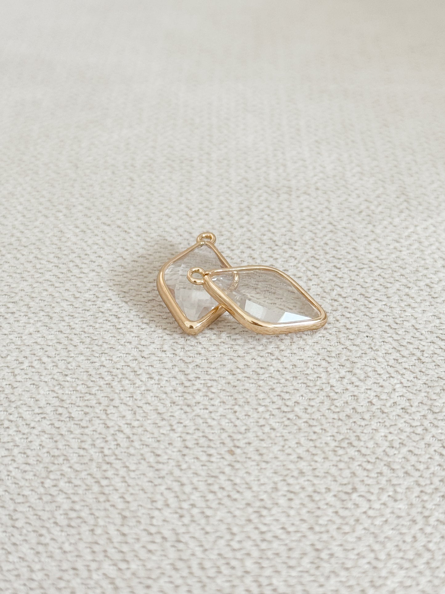 Glass Diamond Charm (2pcs)