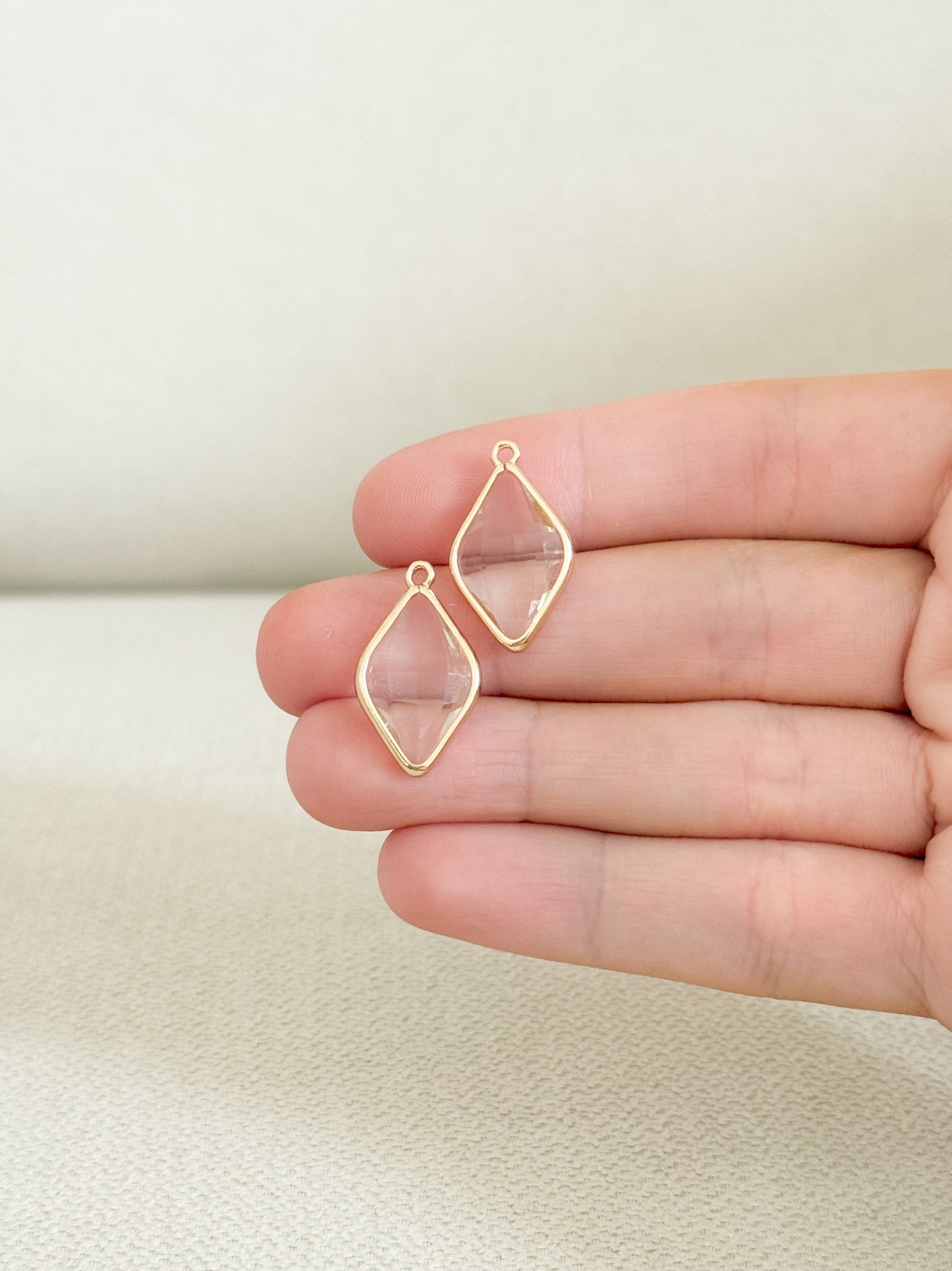 Glass Diamond Charm (2pcs)