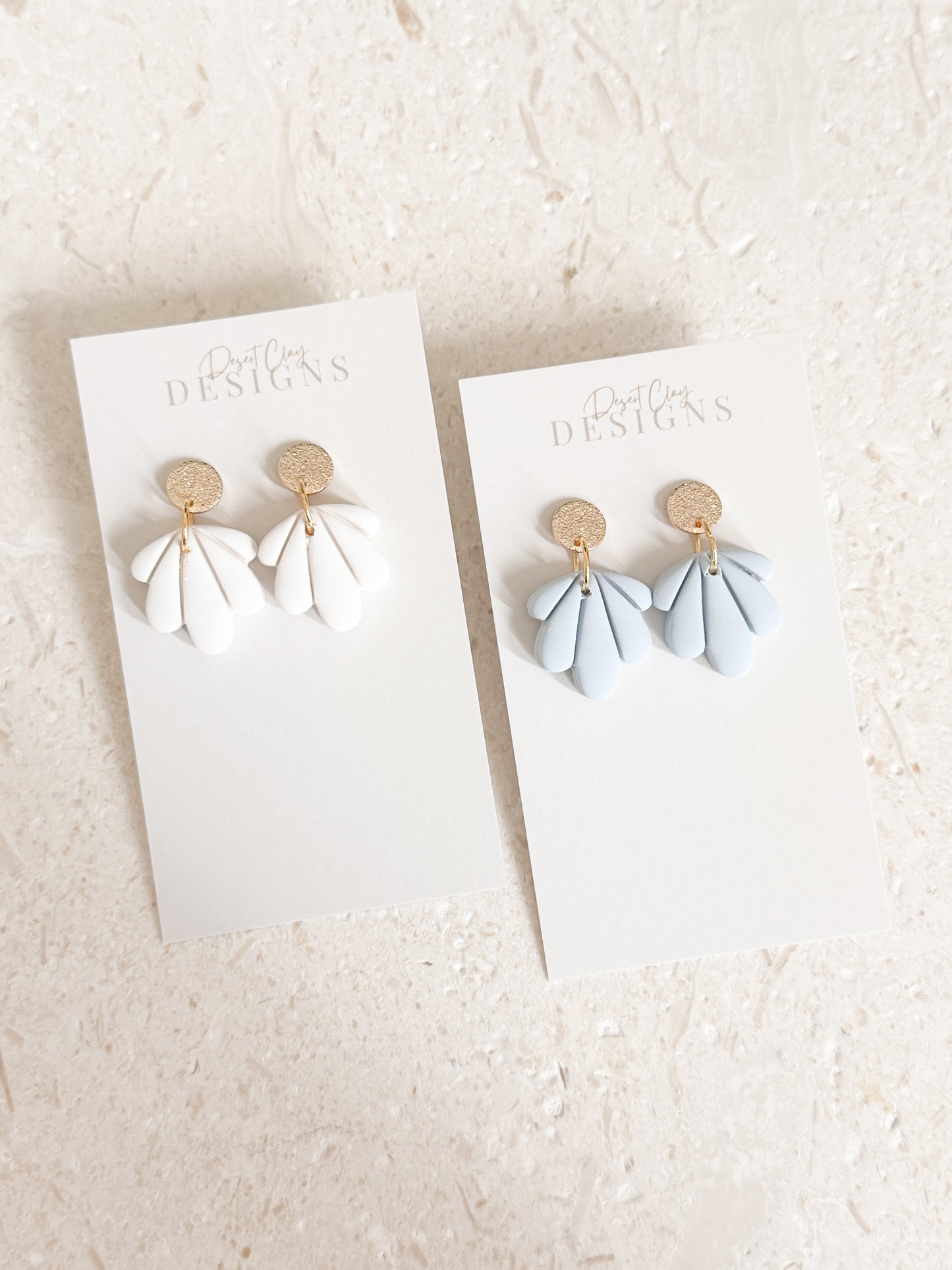Mia Dangles