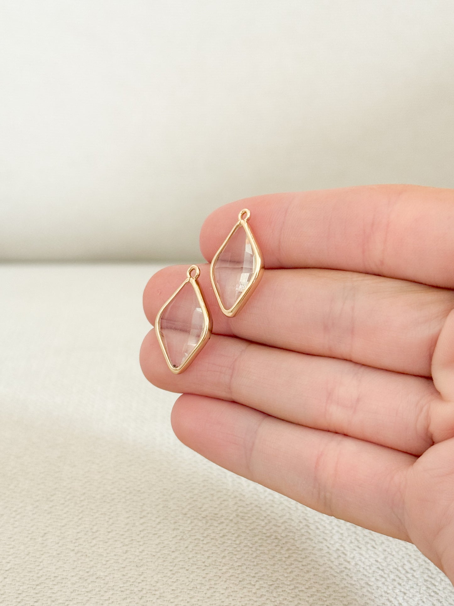 Glass Diamond Charm (2pcs)