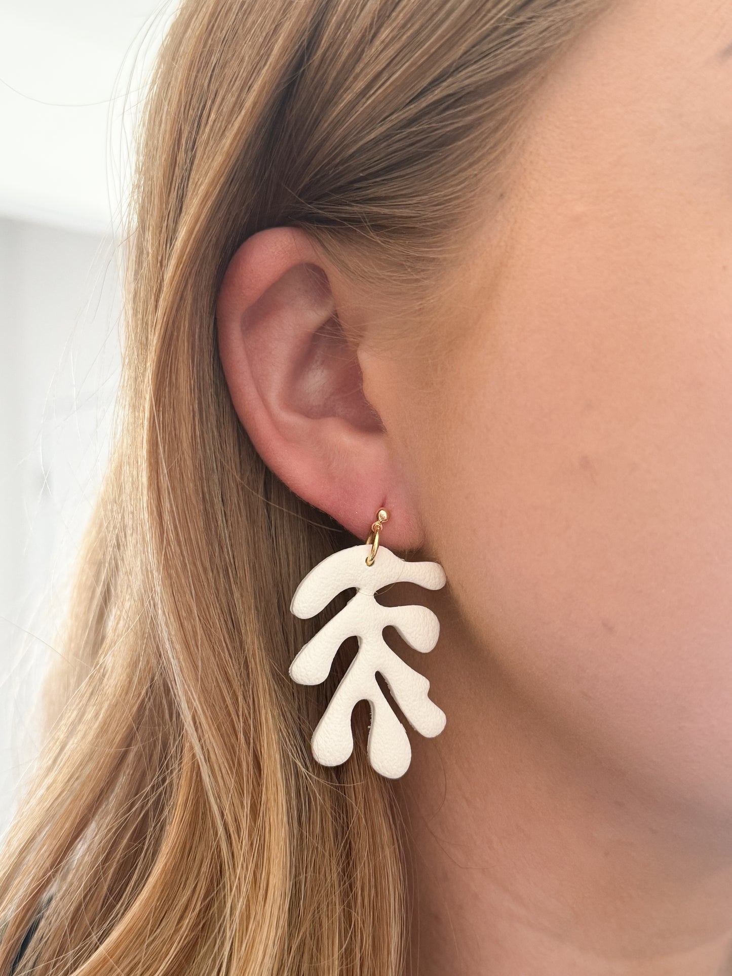 The Coral Dangles