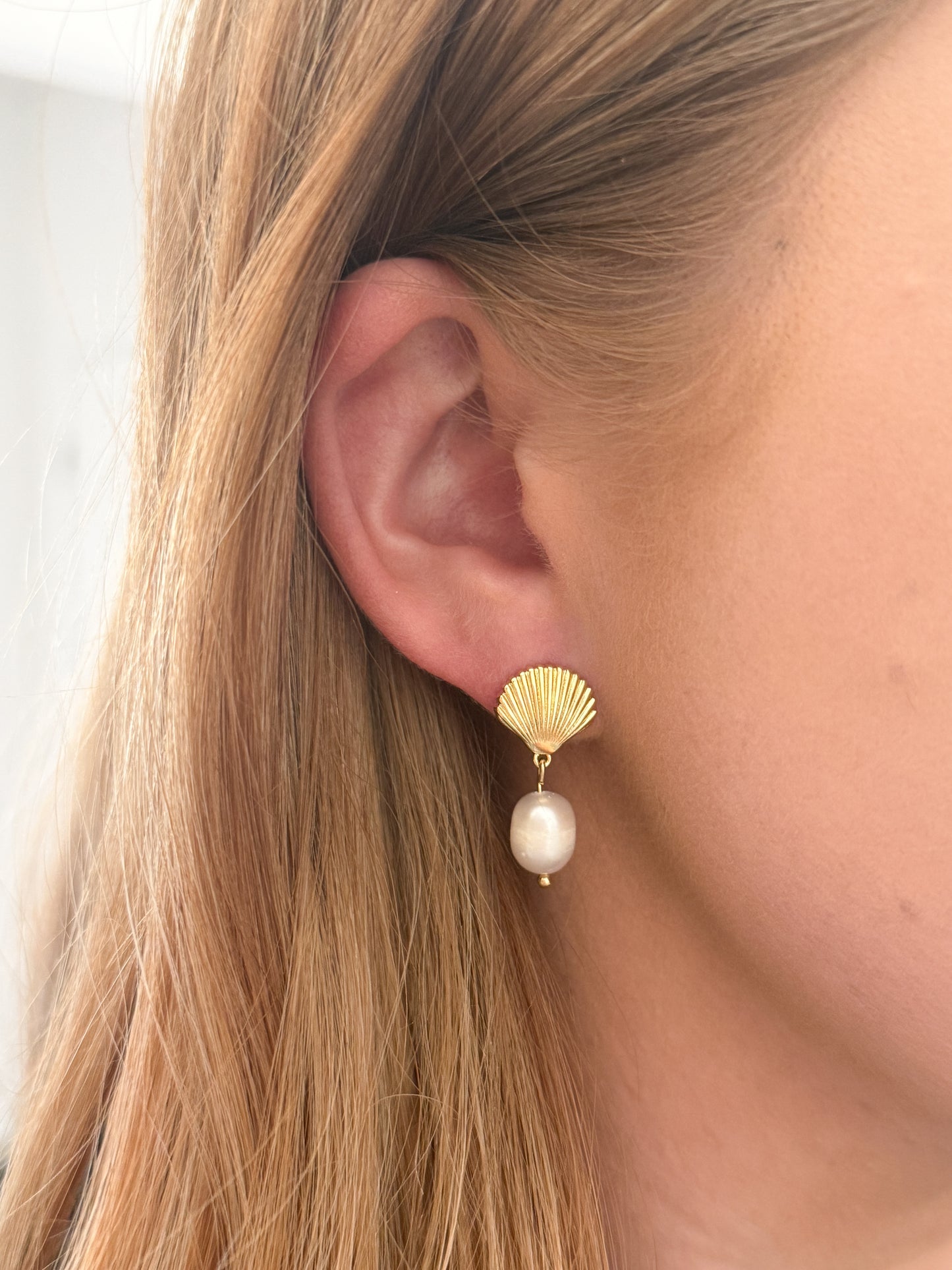Seashell & Pearl Dangles