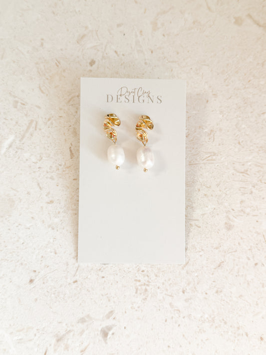 The Victoria Dangles