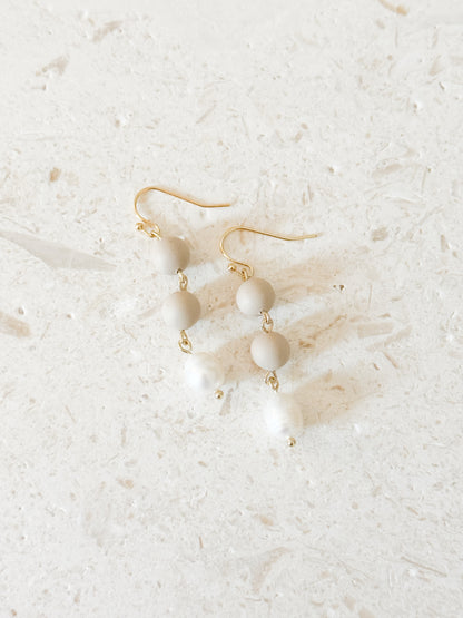 The Delia Dangles - Sand