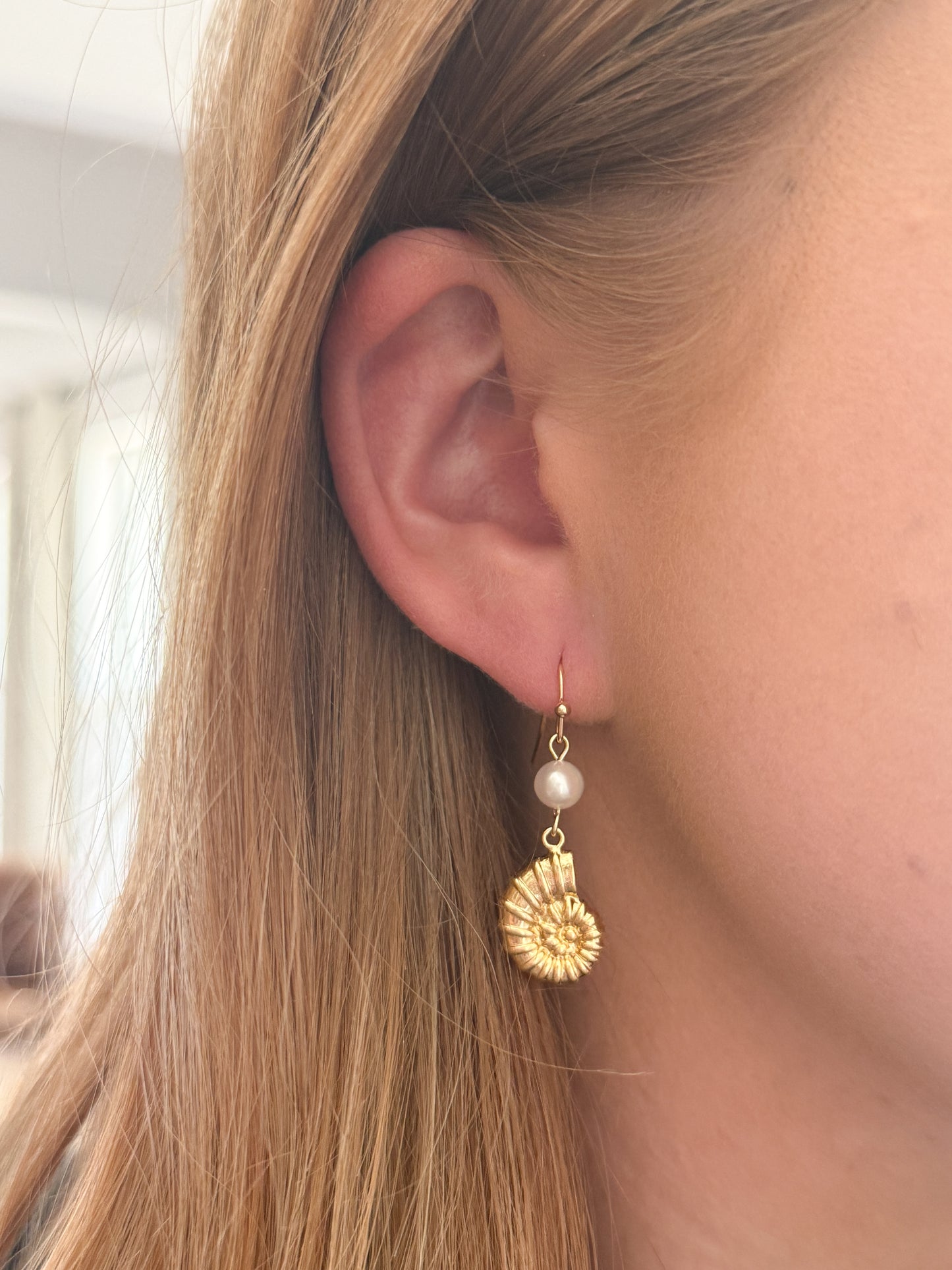 Conch Shell & Pearl Dangles