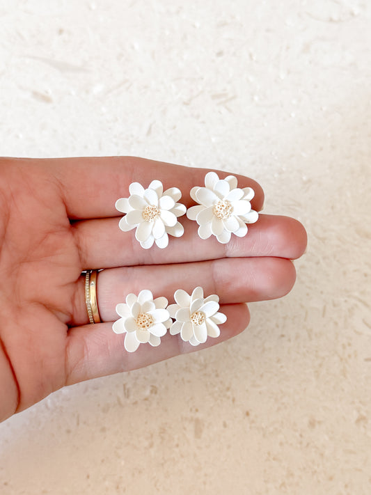 Daisy Studs