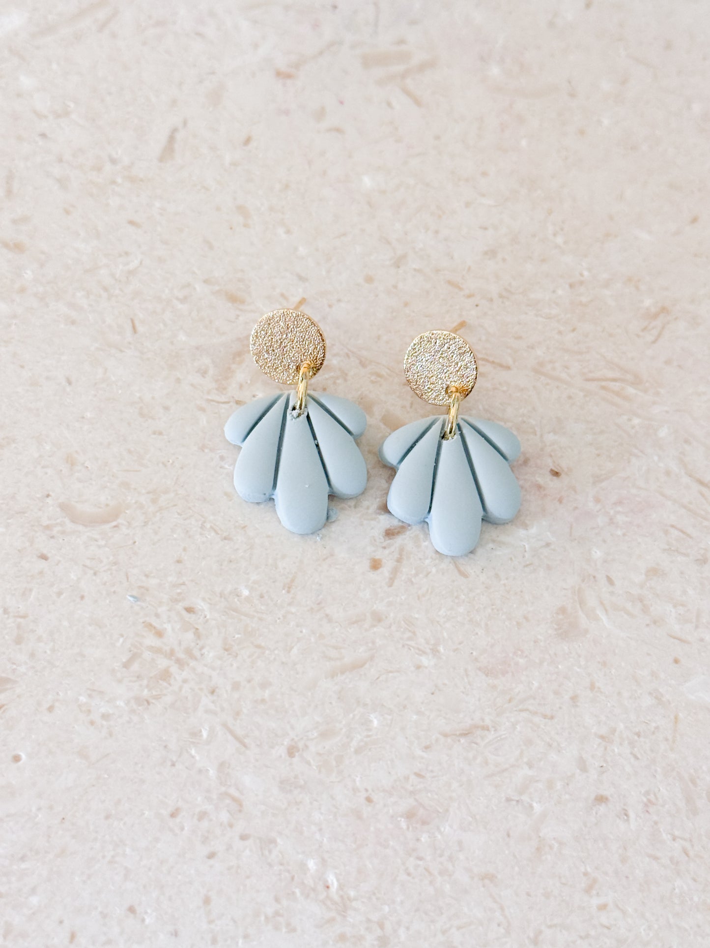The Flora Dangles