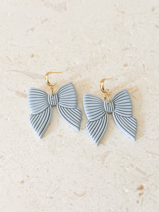 The Ribbed Statement Bows