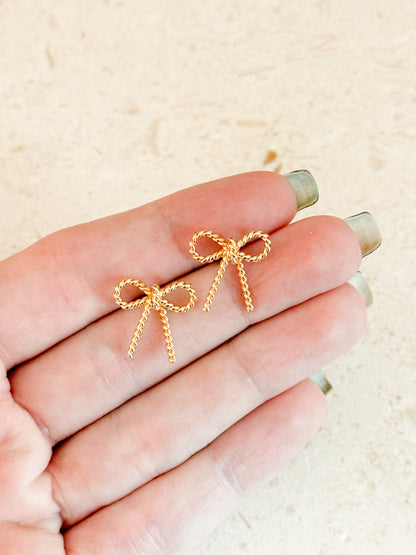 Roped Bow Studs
