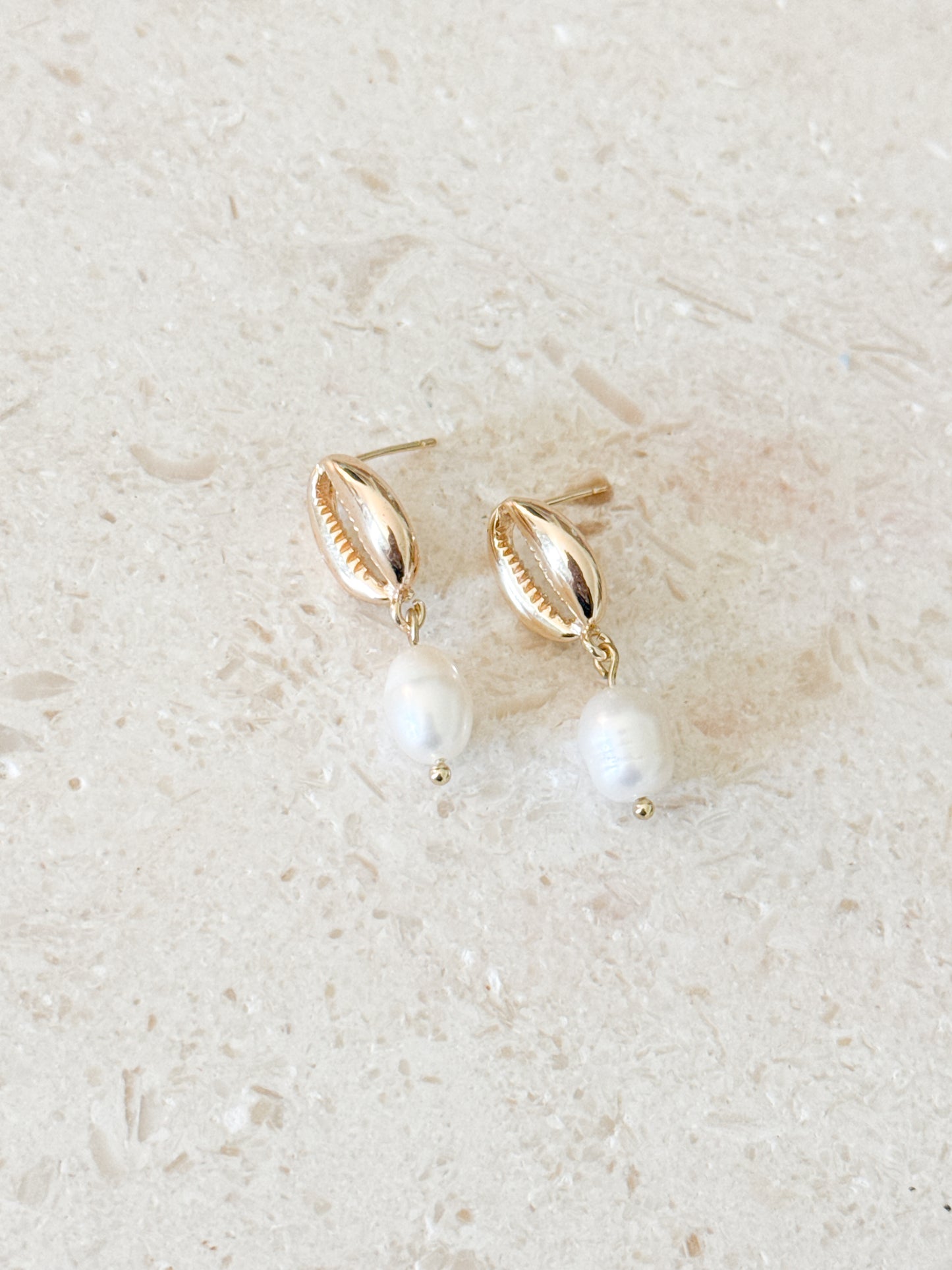 Cowrie Shell & Pearls