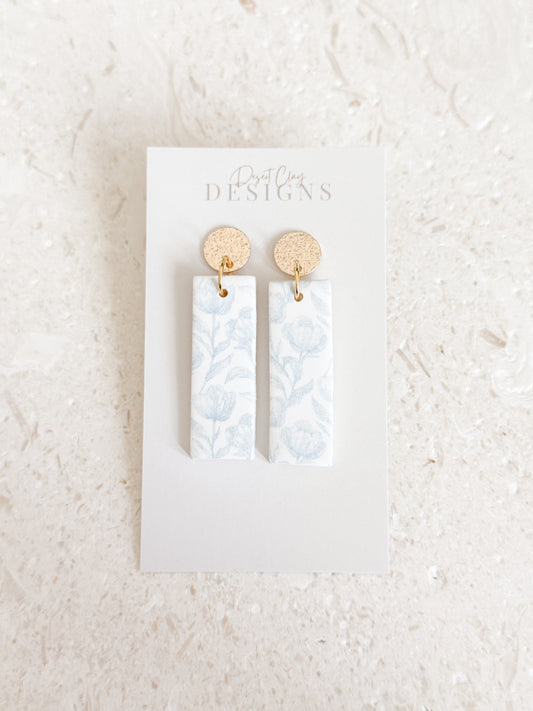 Allie Dangles - Toile