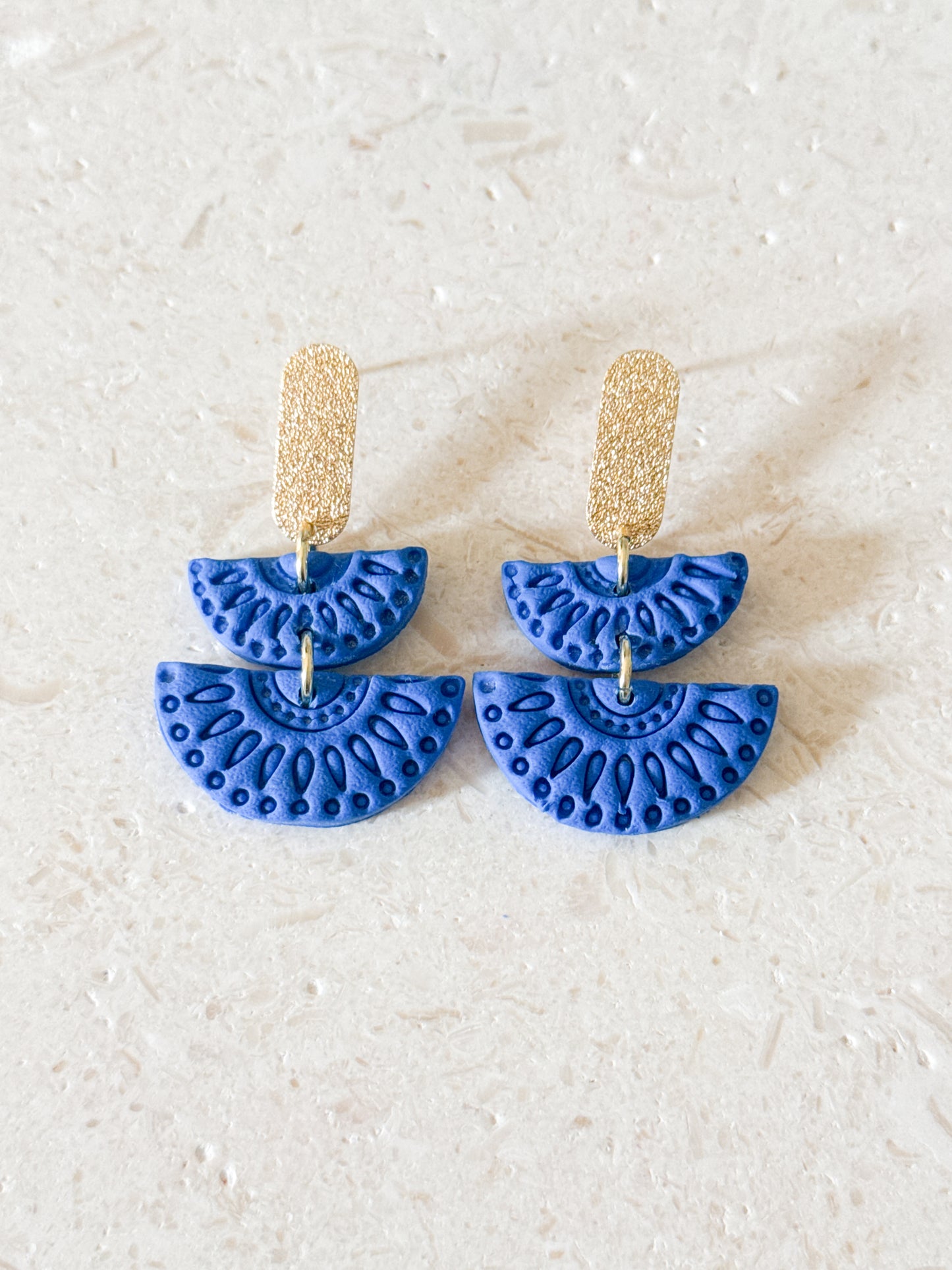 Cleo Dangles