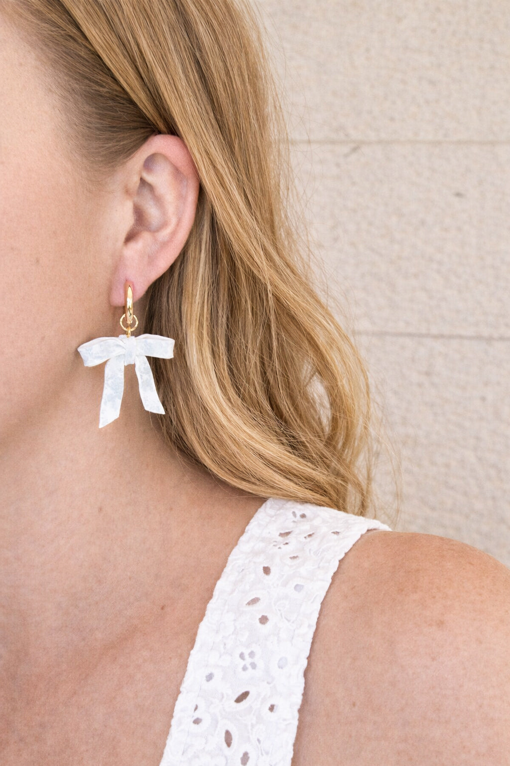 Blue & White Floral Bow Charm